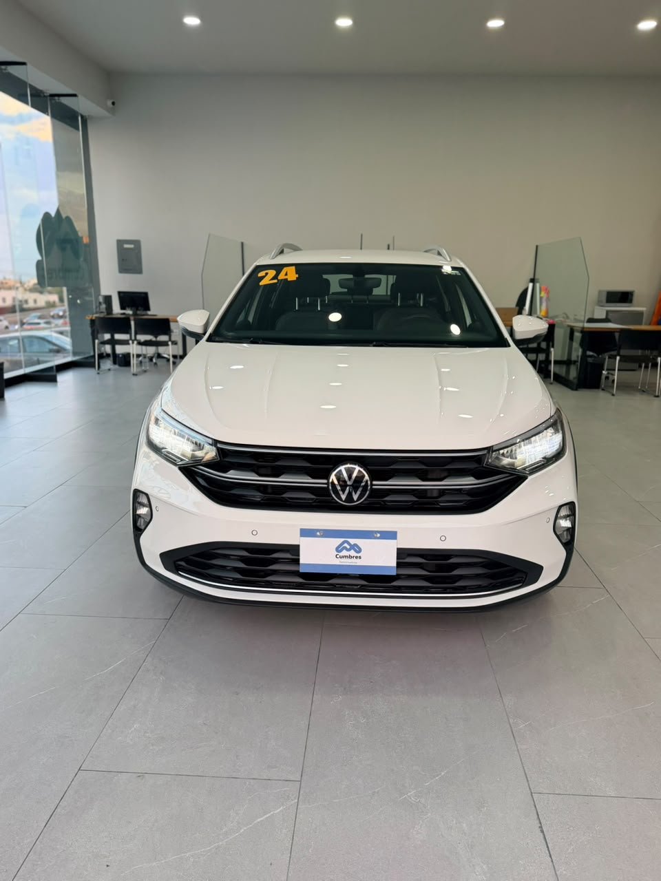 Volkswagen  NIVUS Highline  - Foto 1